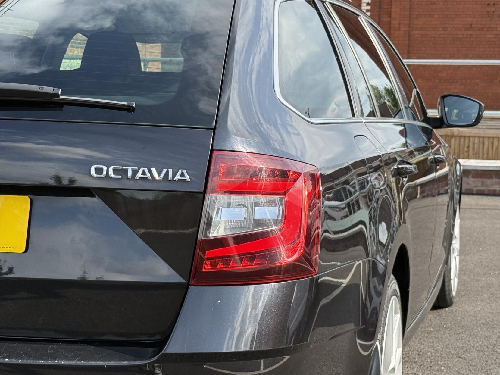 Skoda Octavia 2.0 TDI SE L Estate 5dr Diesel DSG Euro 6 (s/s) (150 ps)