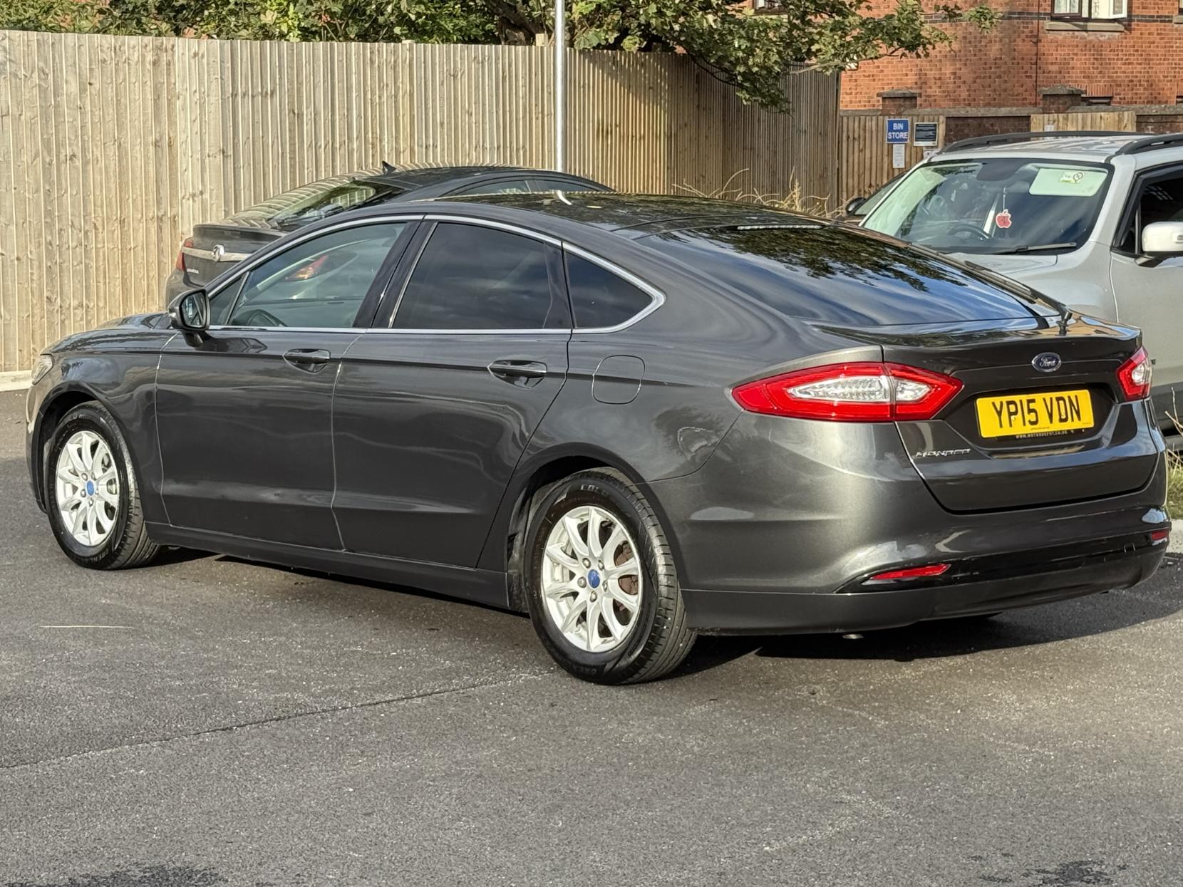 Ford Mondeo 2.0 TDCi Titanium Hatchback 5dr Diesel Manual Euro 6 (s/s) (150 ps)