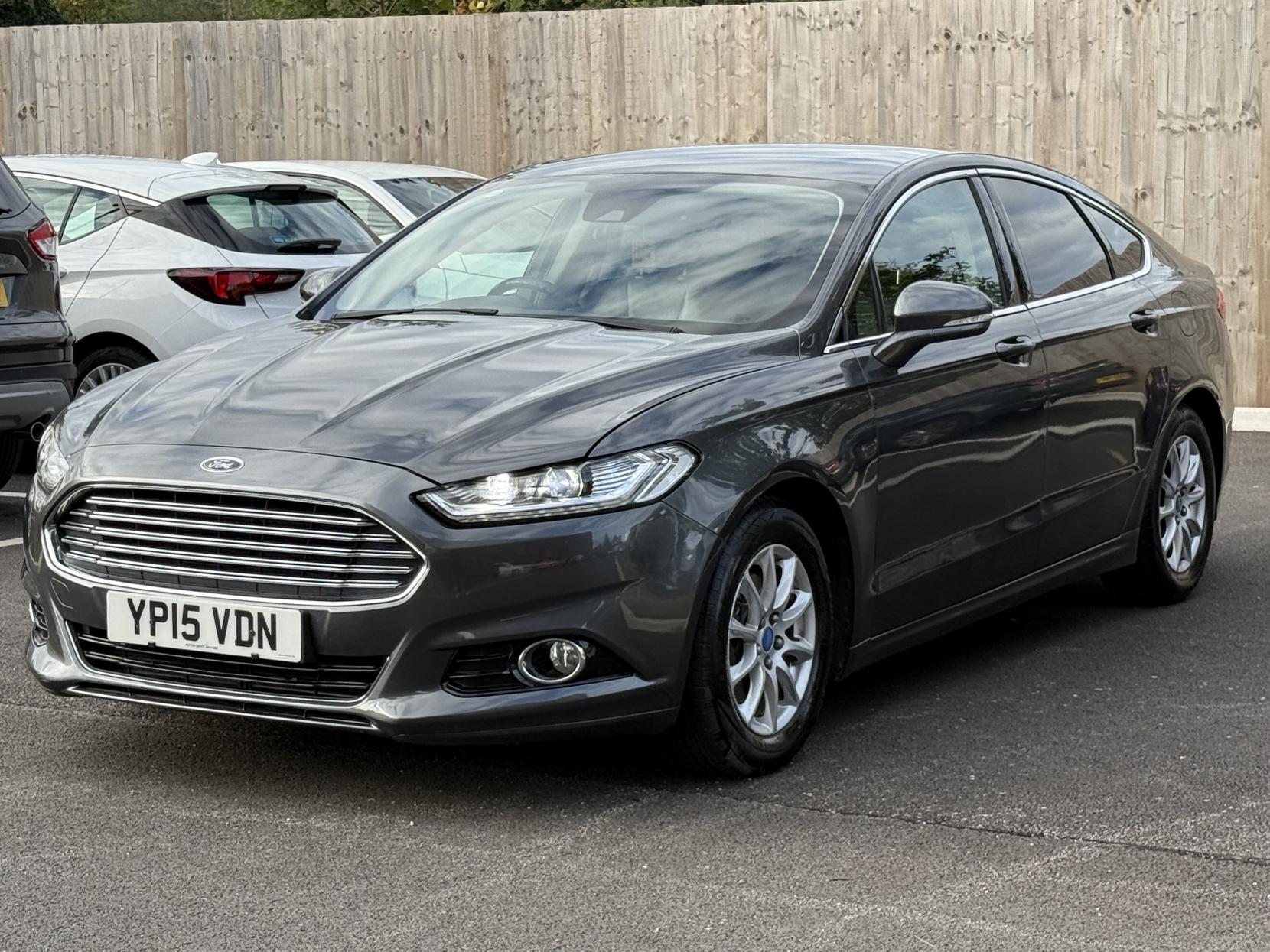 Ford Mondeo 2.0 TDCi Titanium Hatchback 5dr Diesel Manual Euro 6 (s/s) (150 ps)