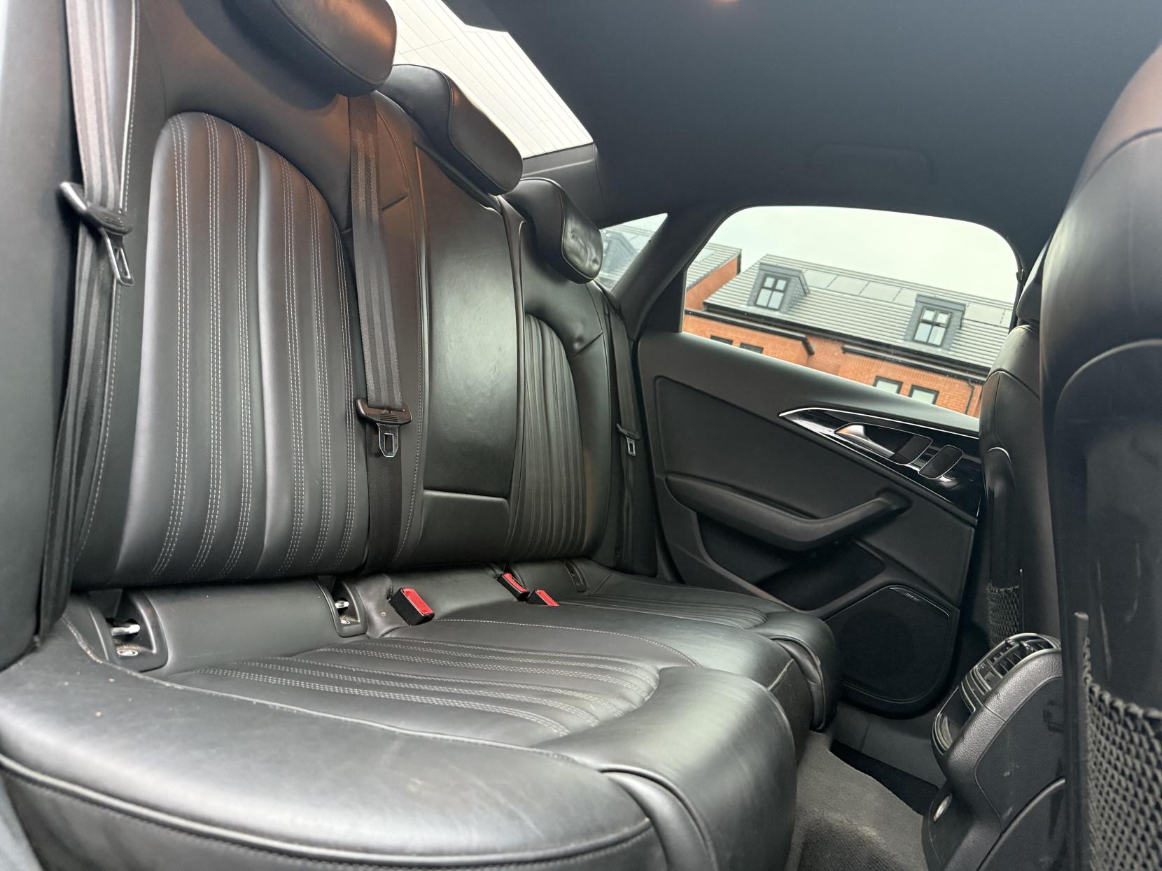 Audi A6 Saloon 2.0 TDI Black Edition Saloon 4dr Diesel Multitronic Euro 5 (s/s) (177 ps)