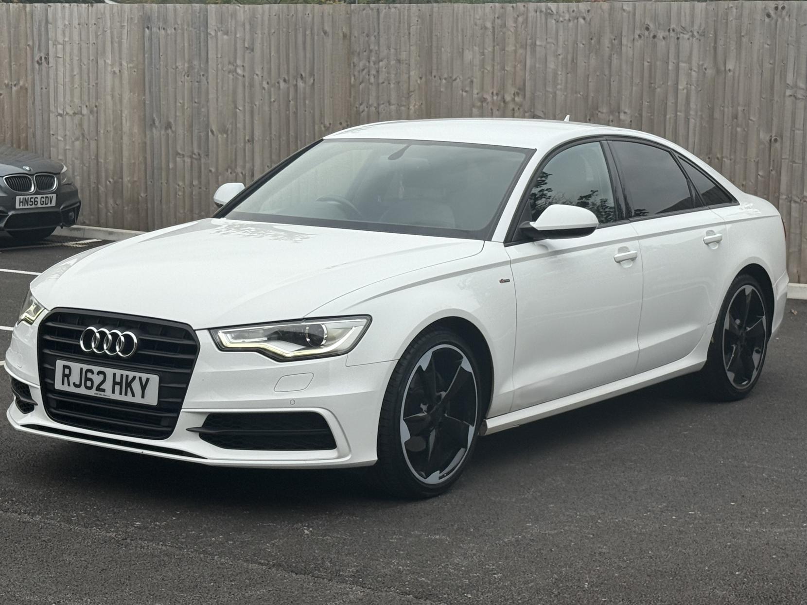 Audi A6 Saloon 2.0 TDI Black Edition Saloon 4dr Diesel Multitronic Euro 5 (s/s) (177 ps)
