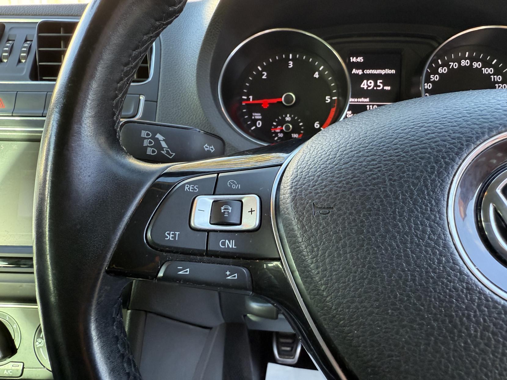 Volkswagen Polo 1.4 TDI BlueMotion Tech SEL Hatchback 5dr Diesel Manual Euro 6 (s/s) (90 ps)