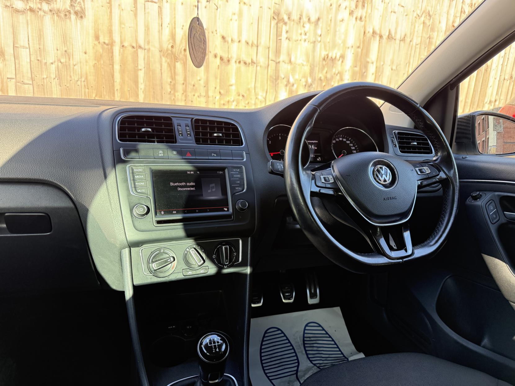 Volkswagen Polo 1.4 TDI BlueMotion Tech SEL Hatchback 5dr Diesel Manual Euro 6 (s/s) (90 ps)