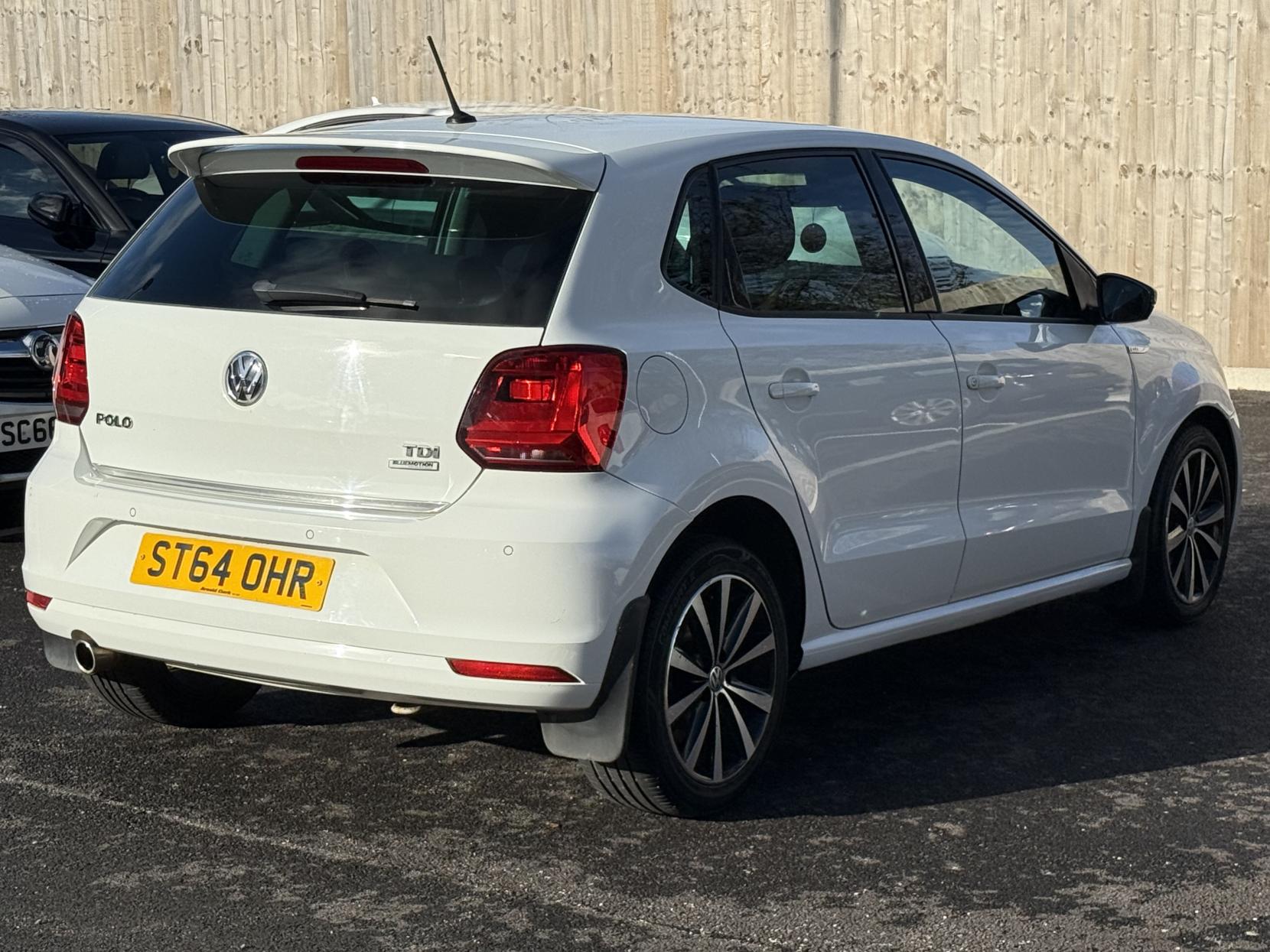 Volkswagen Polo 1.4 TDI BlueMotion Tech SEL Hatchback 5dr Diesel Manual Euro 6 (s/s) (90 ps)