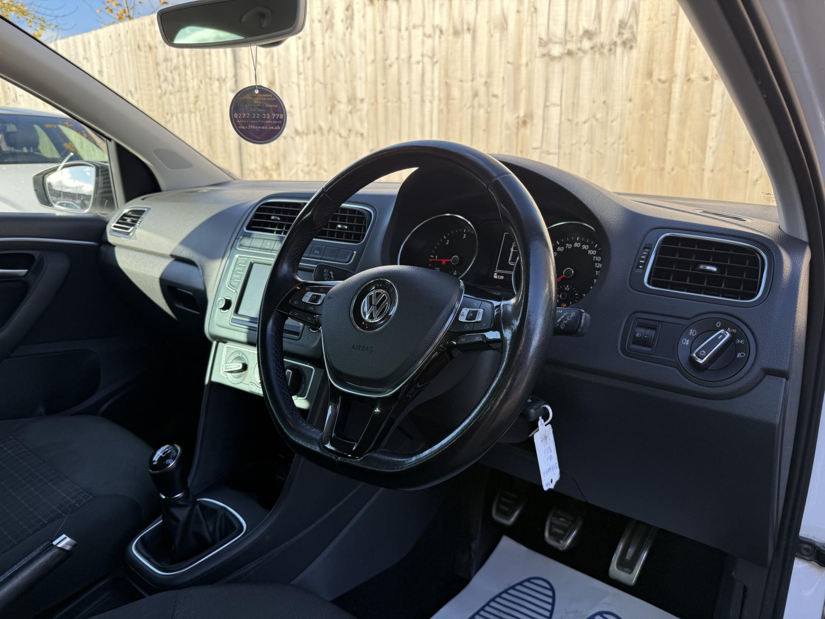 Volkswagen Polo 1.4 TDI BlueMotion Tech SEL Hatchback 5dr Diesel Manual Euro 6 (s/s) (90 ps)