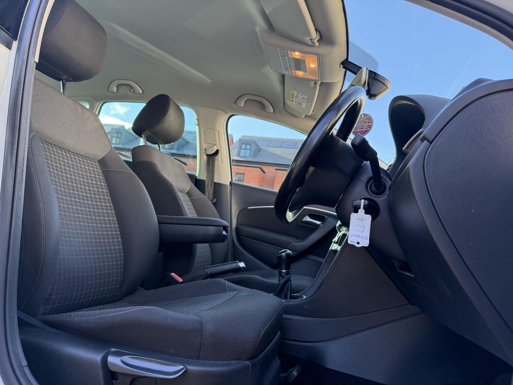 Volkswagen Polo 1.4 TDI BlueMotion Tech SEL Hatchback 5dr Diesel Manual Euro 6 (s/s) (90 ps)