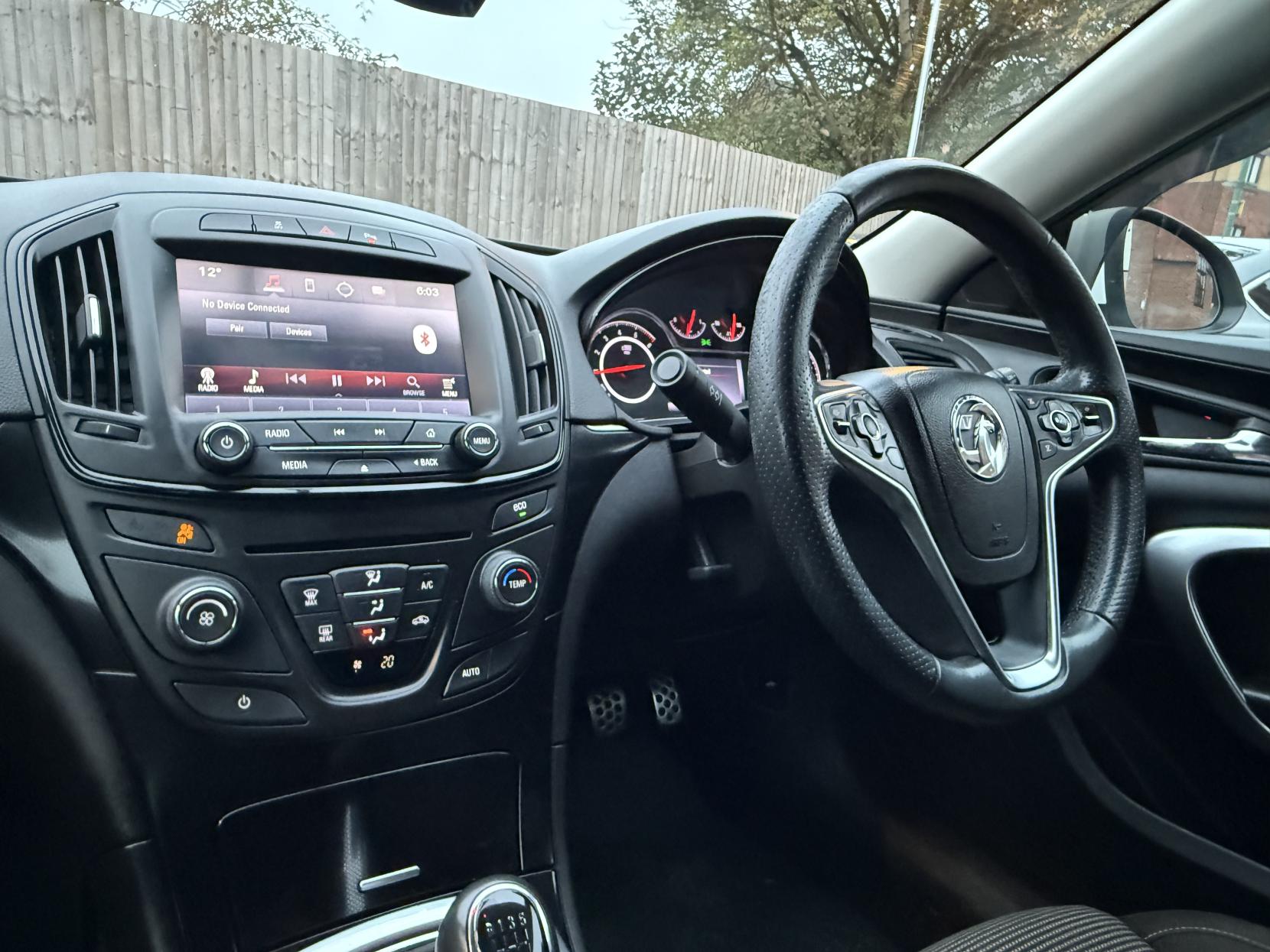 Vauxhall Insignia 2.0 CDTi SRi Nav Hatchback 5dr Diesel Manual Euro 6 (s/s) (170 ps)