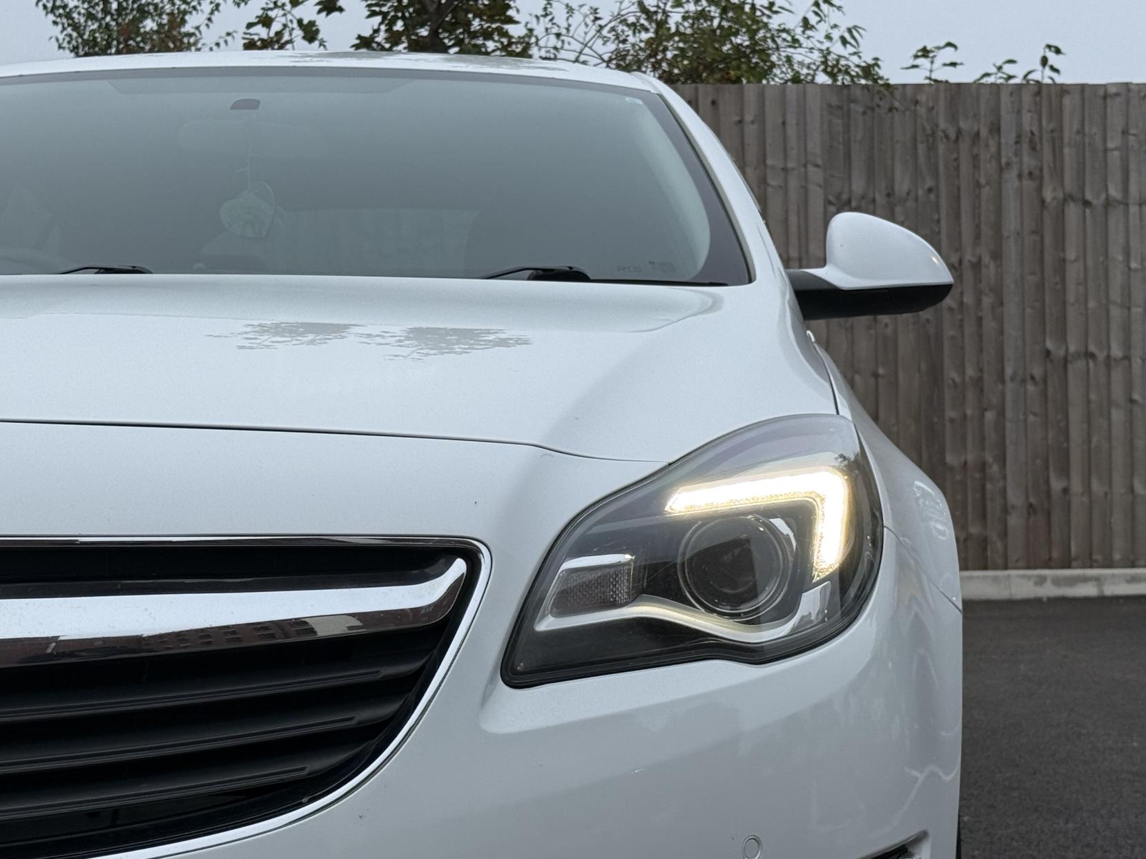 Vauxhall Insignia 2.0 CDTi SRi Nav Hatchback 5dr Diesel Manual Euro 6 (s/s) (170 ps)