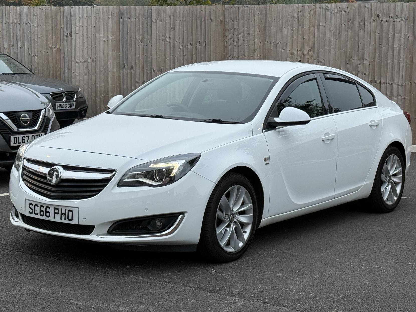 Vauxhall Insignia 2.0 CDTi SRi Nav Hatchback 5dr Diesel Manual Euro 6 (s/s) (170 ps)