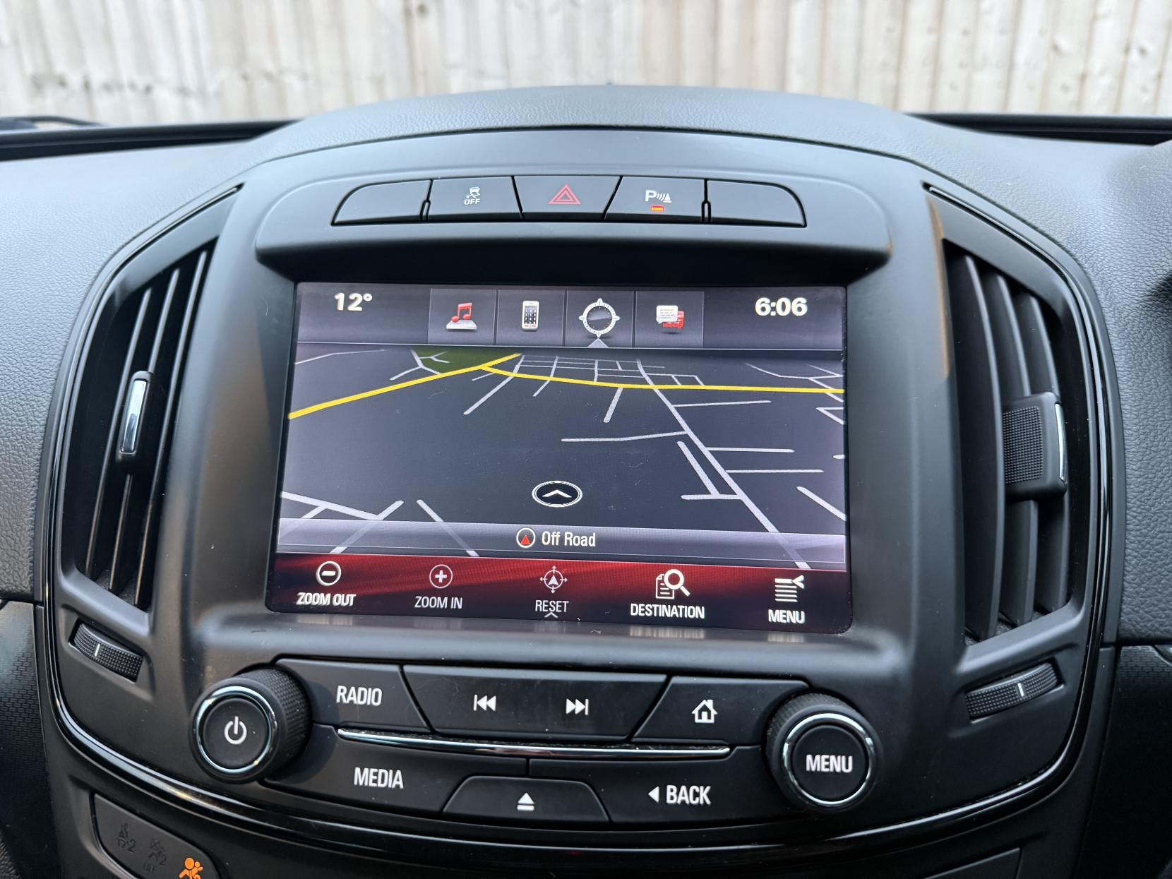 Vauxhall Insignia 2.0 CDTi SRi Nav Hatchback 5dr Diesel Manual Euro 6 (s/s) (170 ps)