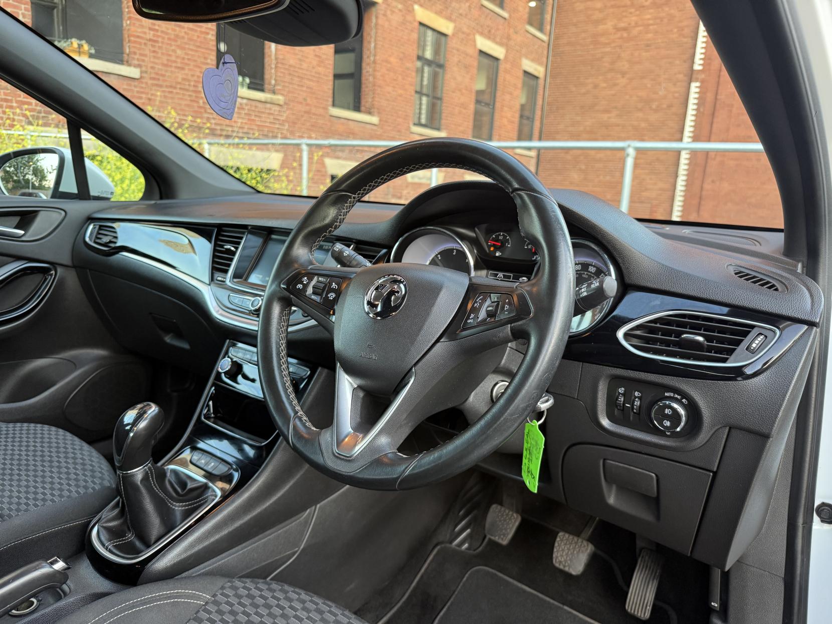Vauxhall Astra 1.6 CDTi ecoFLEX SRi Hatchback 5dr Diesel Manual Euro 6 (s/s) (110 ps)