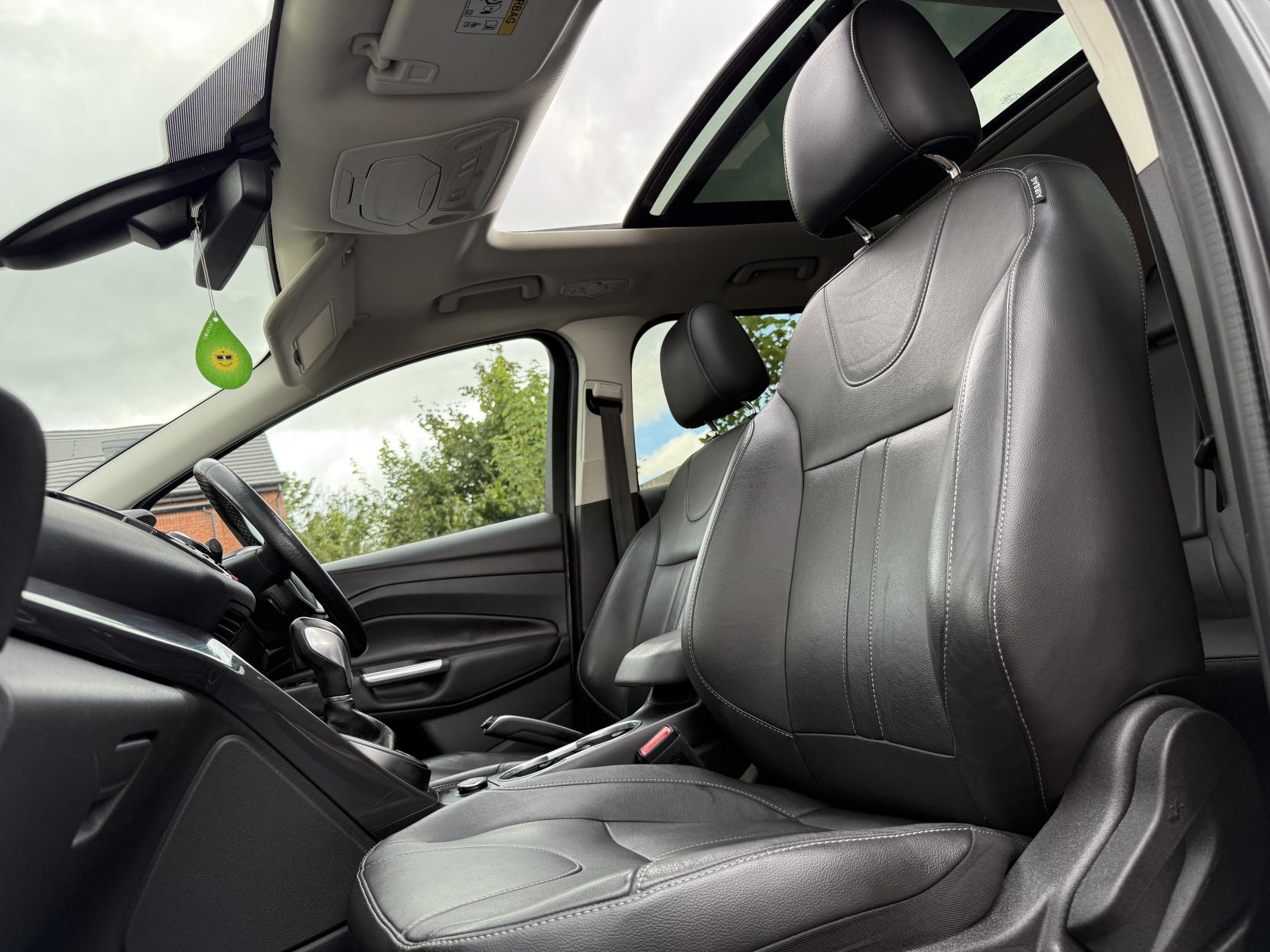 Ford Kuga 2.0 TDCi Titanium X SUV 5dr Diesel Powershift AWD Euro 6 (s/s) (180 ps)