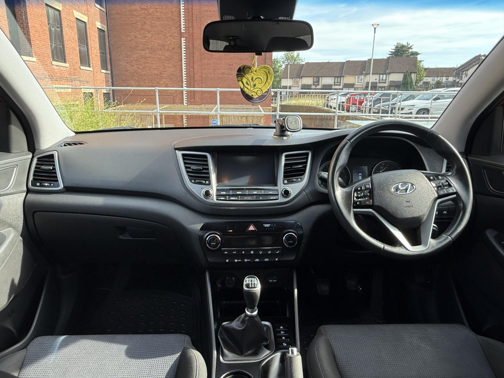 Hyundai TUCSON 1.6 GDi Blue Drive SE Nav SUV 5dr Petrol Manual Euro 6 (s/s) (132 ps)