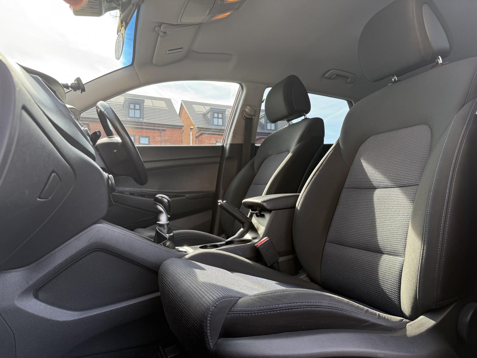 Hyundai TUCSON 1.6 GDi Blue Drive SE Nav SUV 5dr Petrol Manual Euro 6 (s/s) (132 ps)