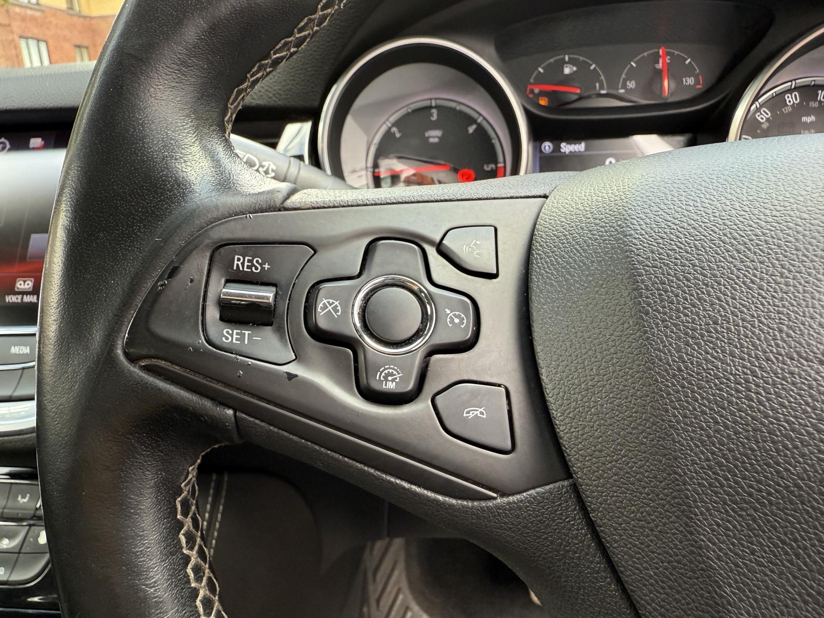 Vauxhall Astra 1.6 CDTi BlueInjection Elite Nav Hatchback 5dr Diesel Auto Euro 6 (136 ps)