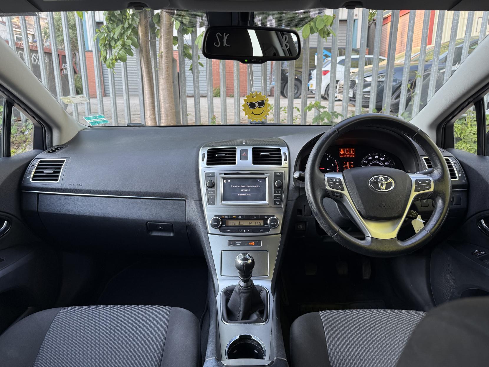 Toyota Avensis 2.0 D-4D TR Saloon 4dr Diesel Manual Euro 5 (126 ps)