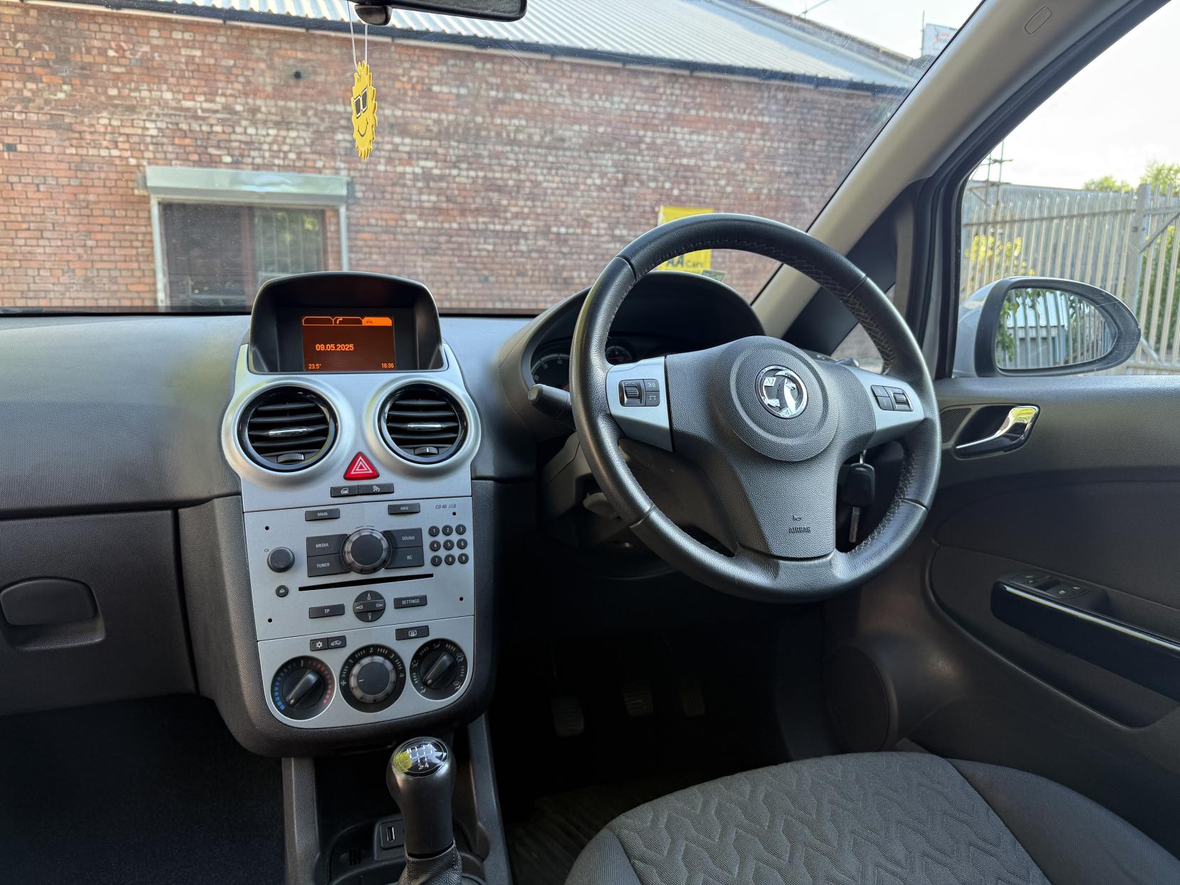 Vauxhall Corsa 1.2 16V Energy Hatchback 3dr Petrol Manual Euro 5 (A/C) (85 ps)